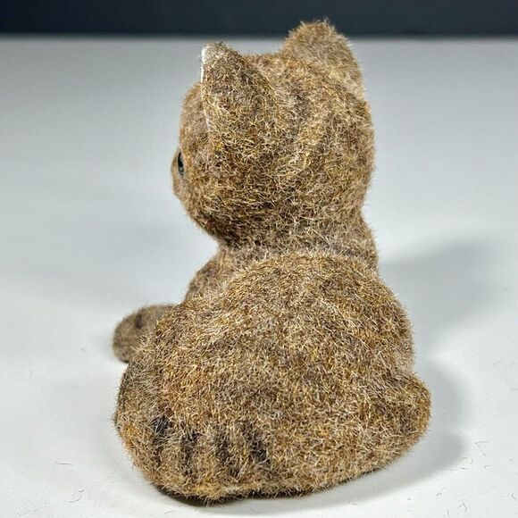 Vintage Josef Originals Tabby Cat Flocked Figurine Original Label Made in Japan - Picture 6 of 9